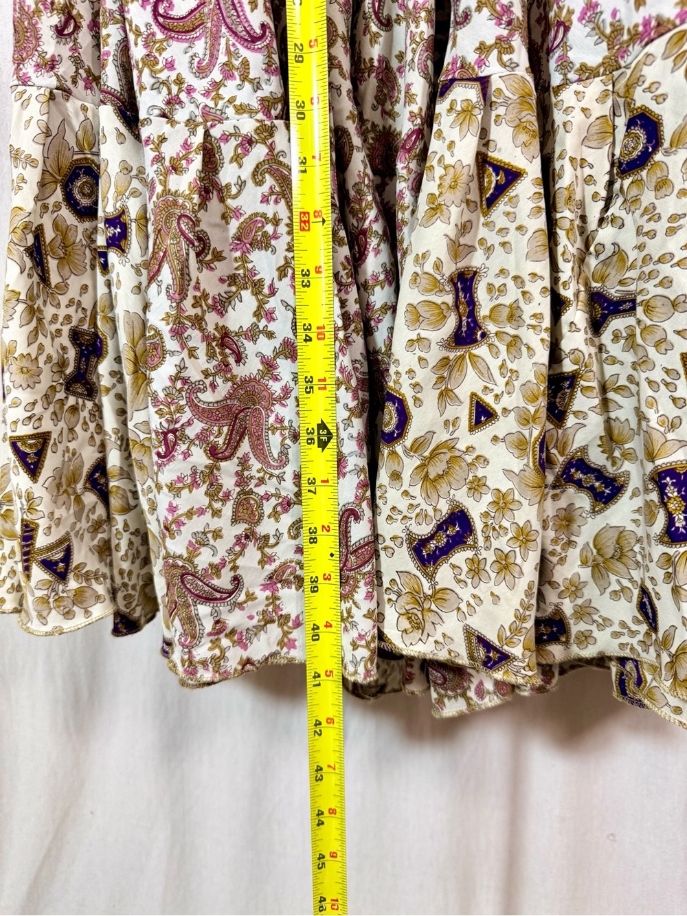 25 or 32 yard Tiered Ruffle Maxi Skirt or dress in Beige Floral: belly dancing - Picture 4 of 4